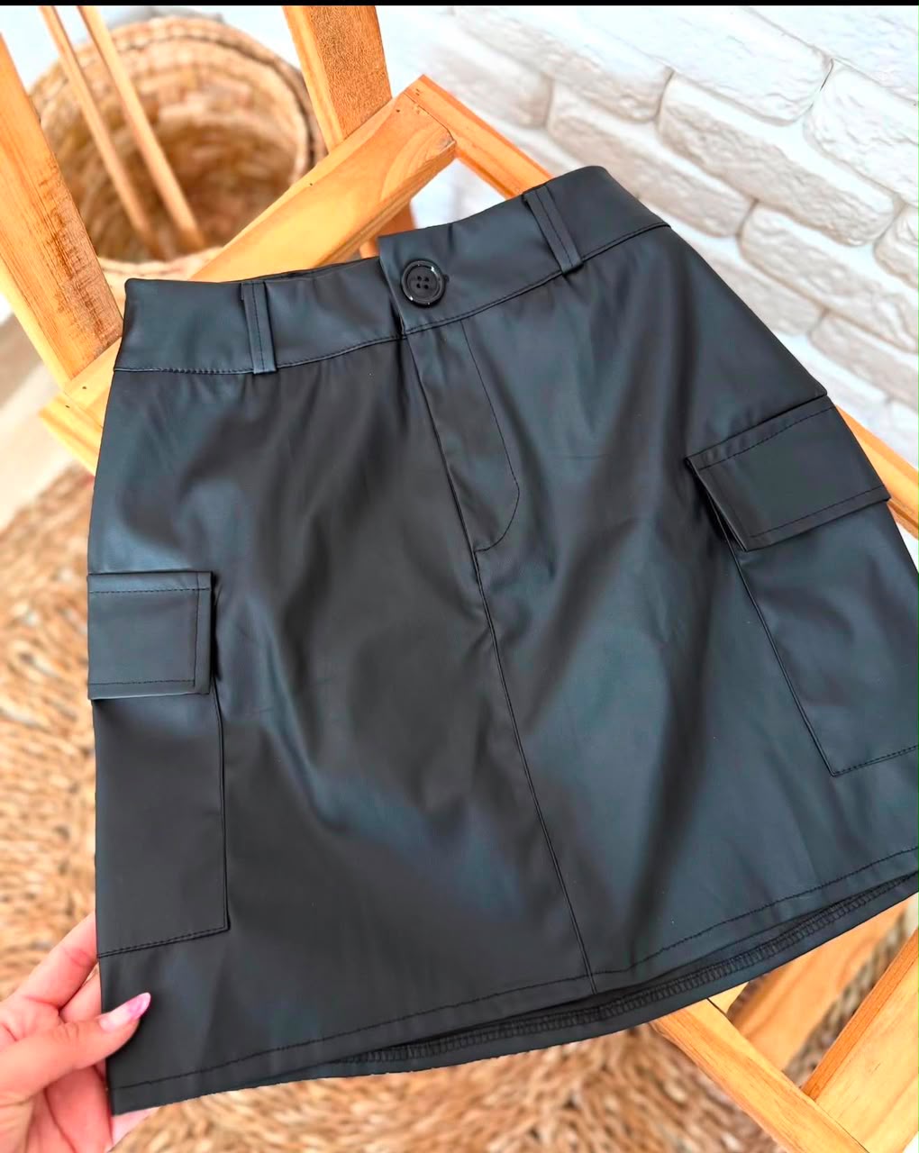 Short saia couro 
