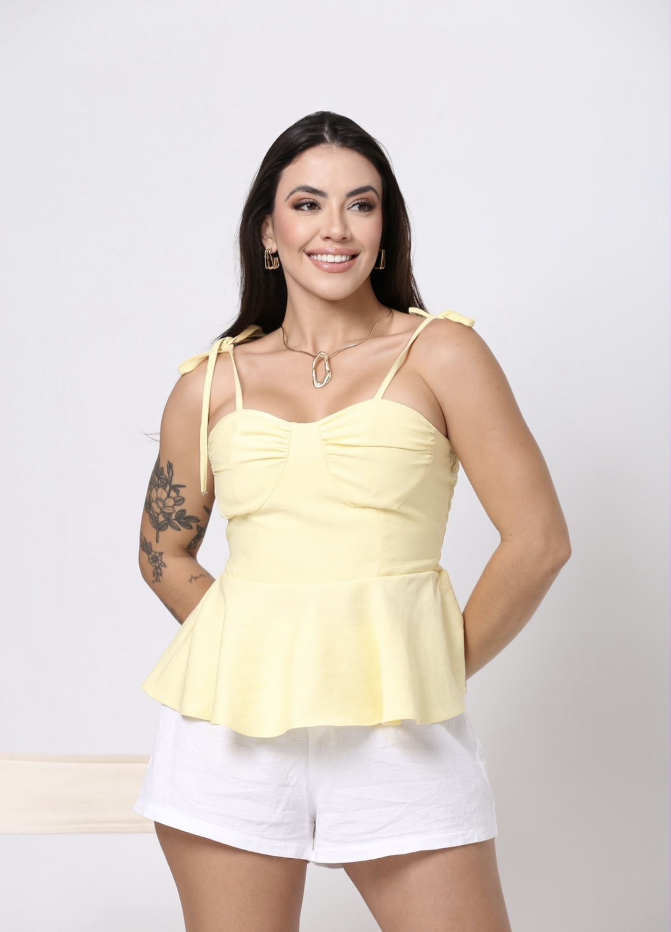 Bata Linho Babado 